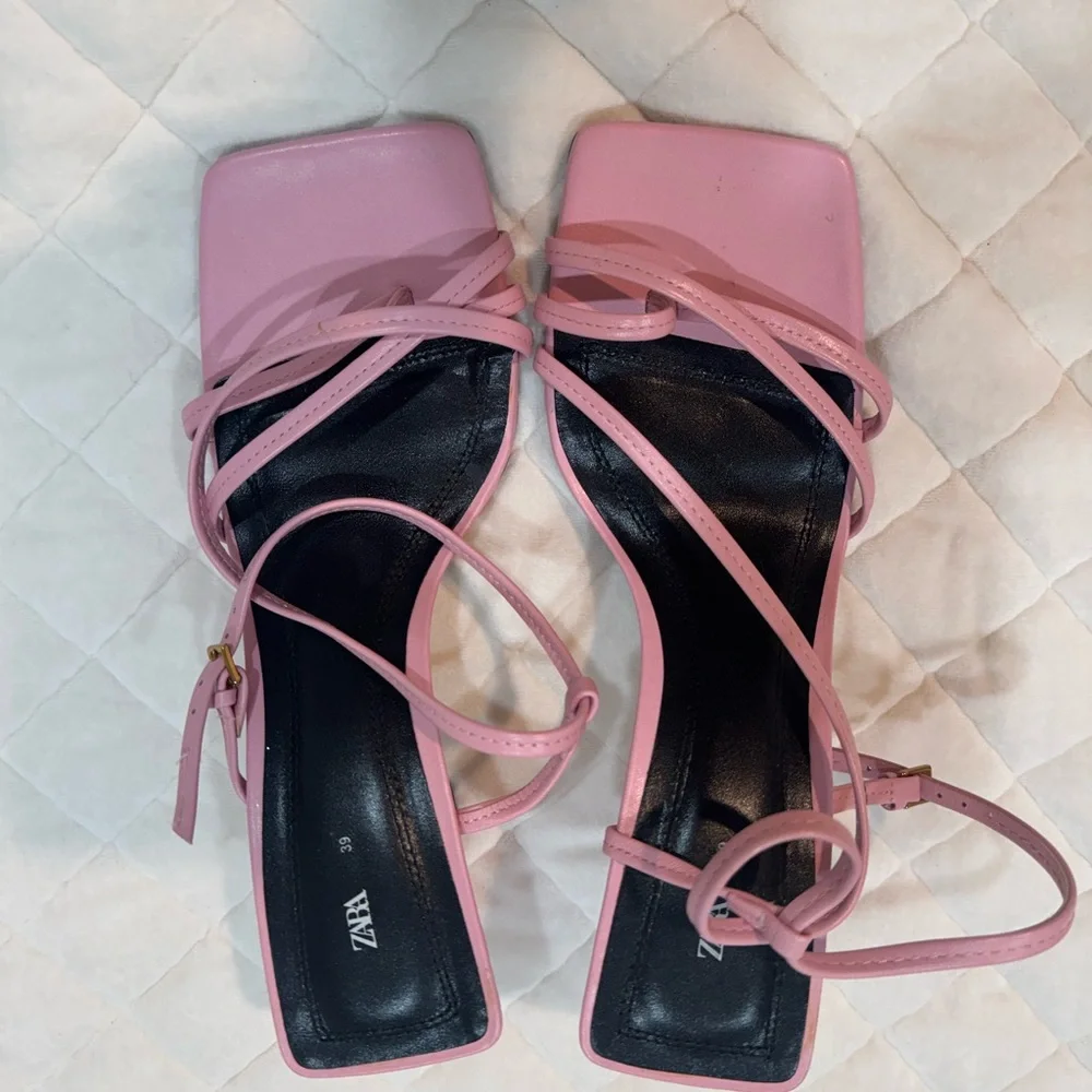 Zara Blush Pink Strappy Heels - Picture 1 of 1